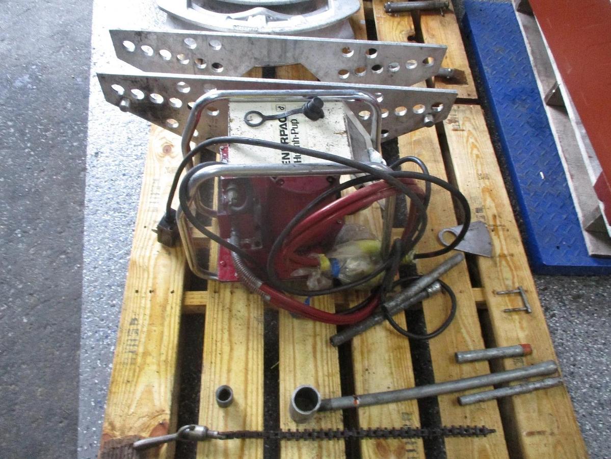 Used ENERPAC HYDRAULIC PIPE BENDING SET IN JOBOX (ASSORTED SIZES) #39206J USED