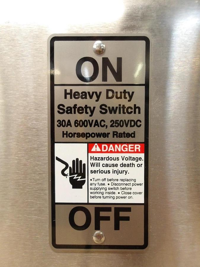 Used SIEMENS 30 AMP S/S SAFETY SWITCH 600/250 V, #716842G NEW