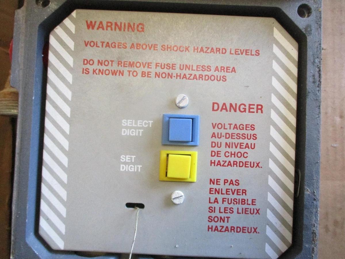 Used FOXBORO 8000 MAGNETIC FLOW TRANSMITTER, #711027J USED