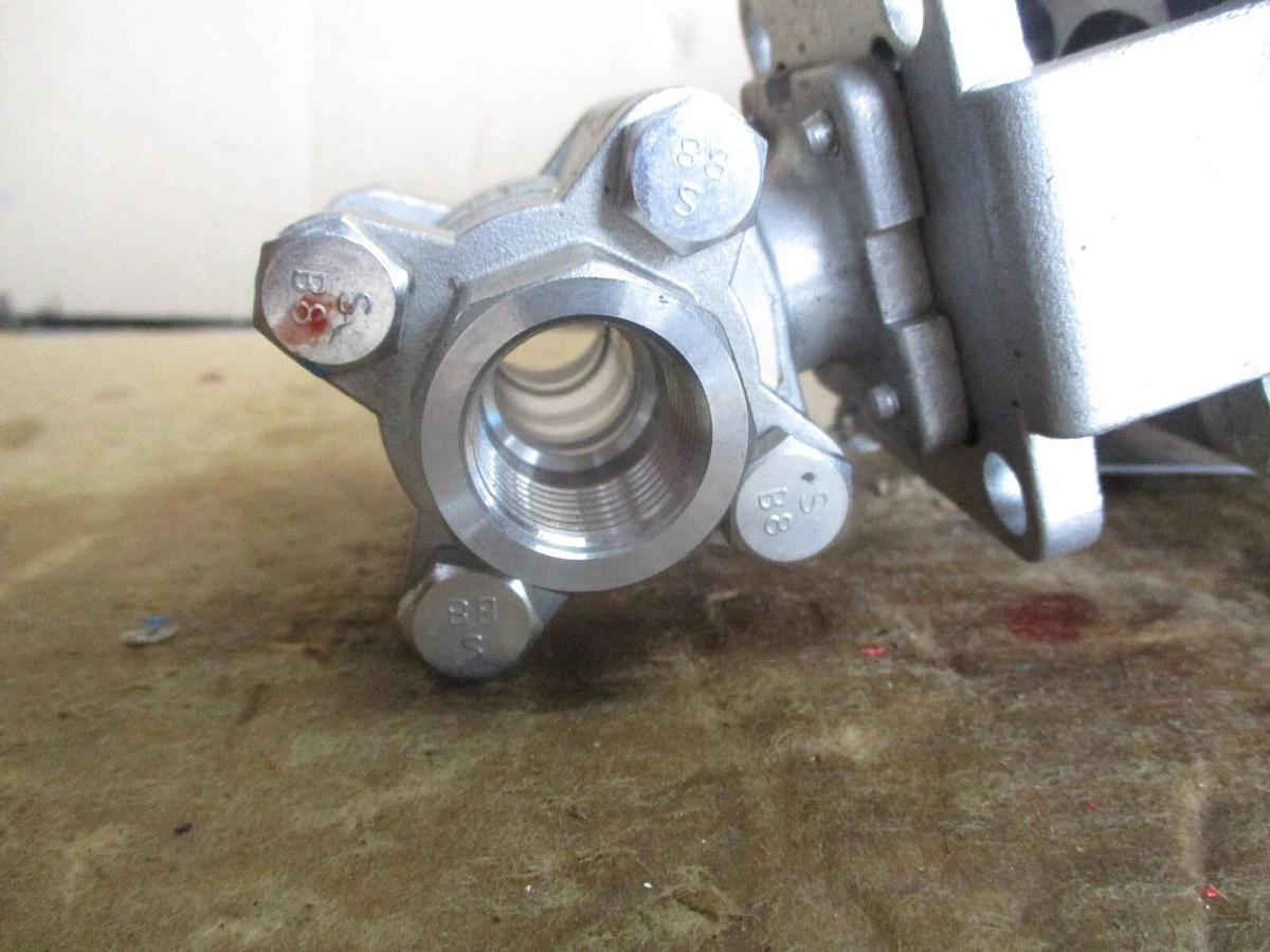 Used FLOW-TEK 1/2" STAINLESS CONTROL BALL VALVE W/ ACTUATOR, #68925J NEW