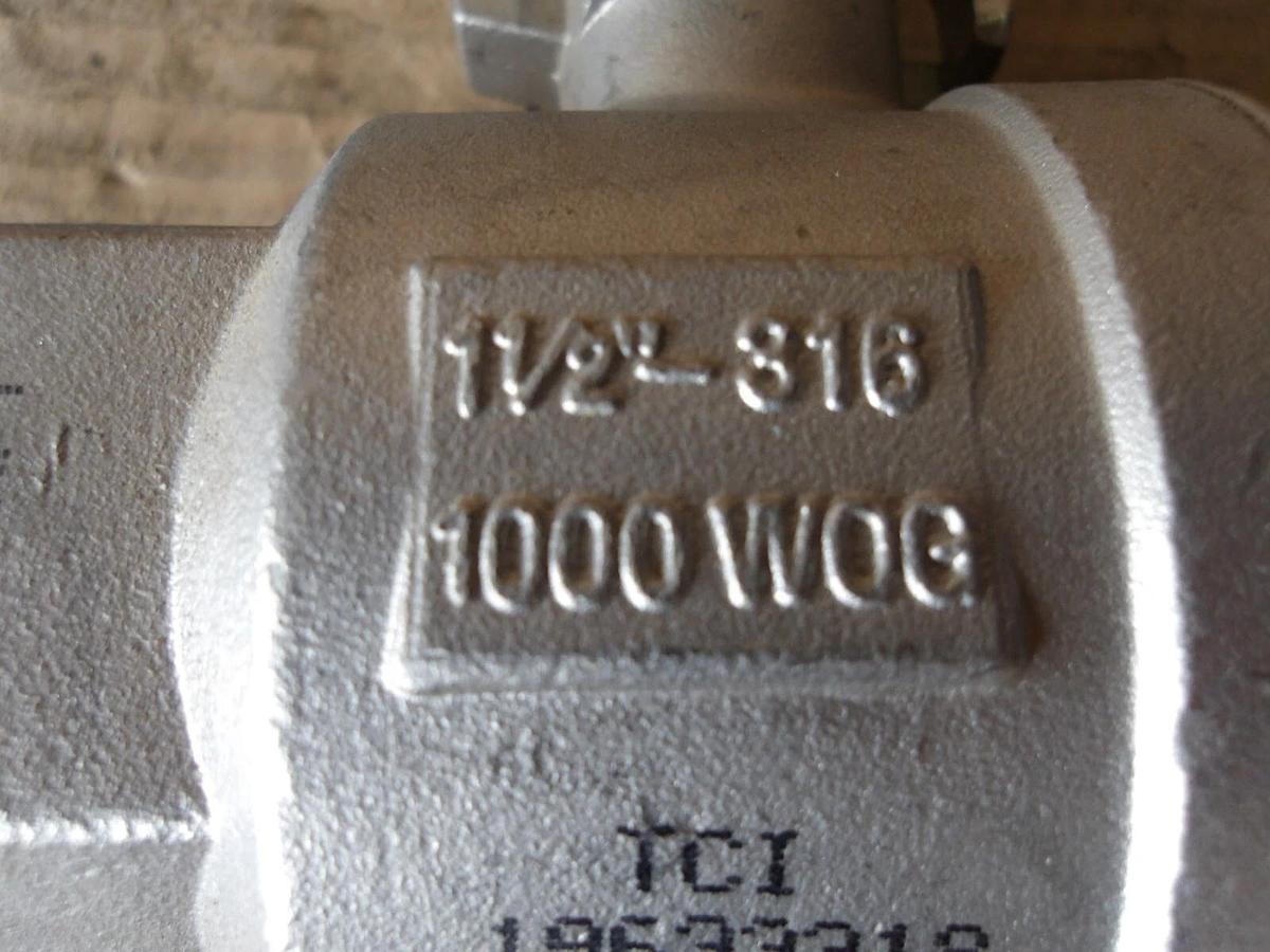 Used PINACLE 1-1/2" S/S BALL VALVE, #813810G NEW