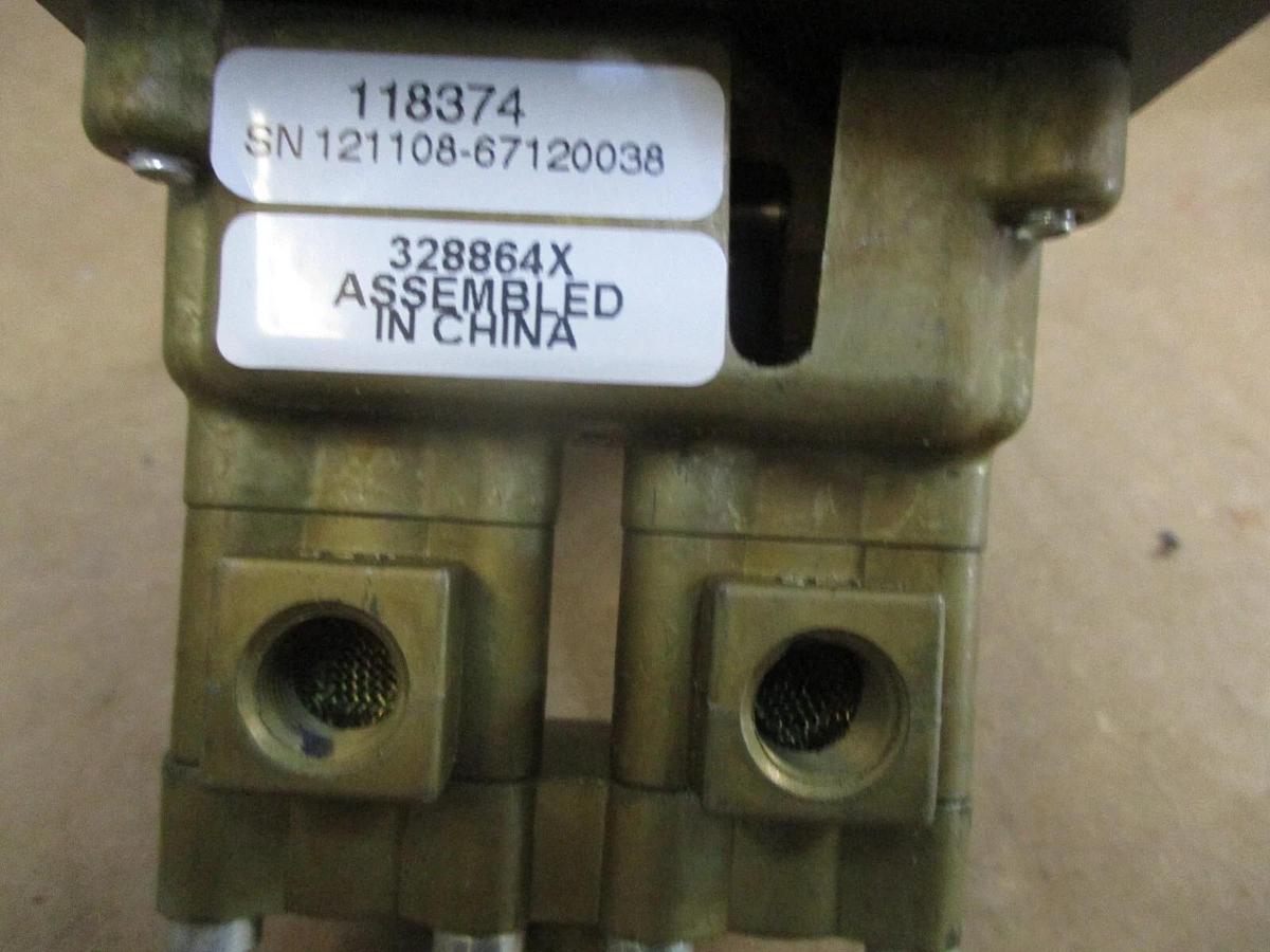 Used WILLIAMS 118374 TWO-POSITION FOUR-WAY CONTROL VALVE, #120242J NEW
