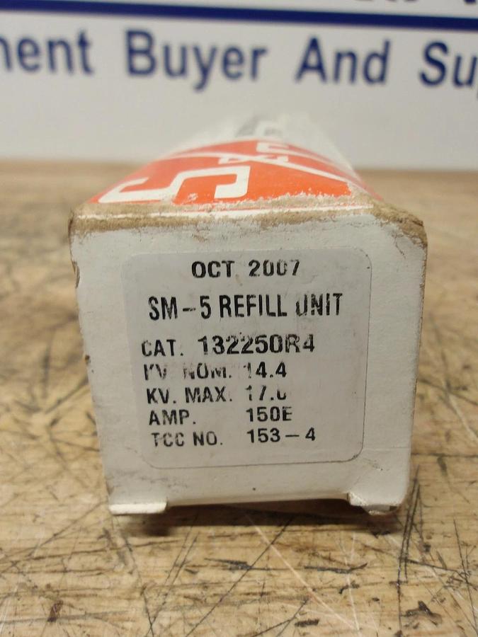 Used S&C ELECTRIC SM-5 FUSE REFILL UNIT 132250R4, 150E AMP, #39956G NIB