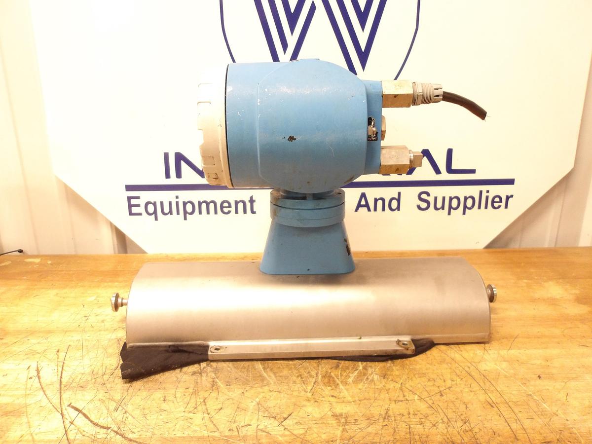 Used ENDRESS HAUSER 83A04-ASTAAANABBAA MASS FLOW TUBE 1/8"