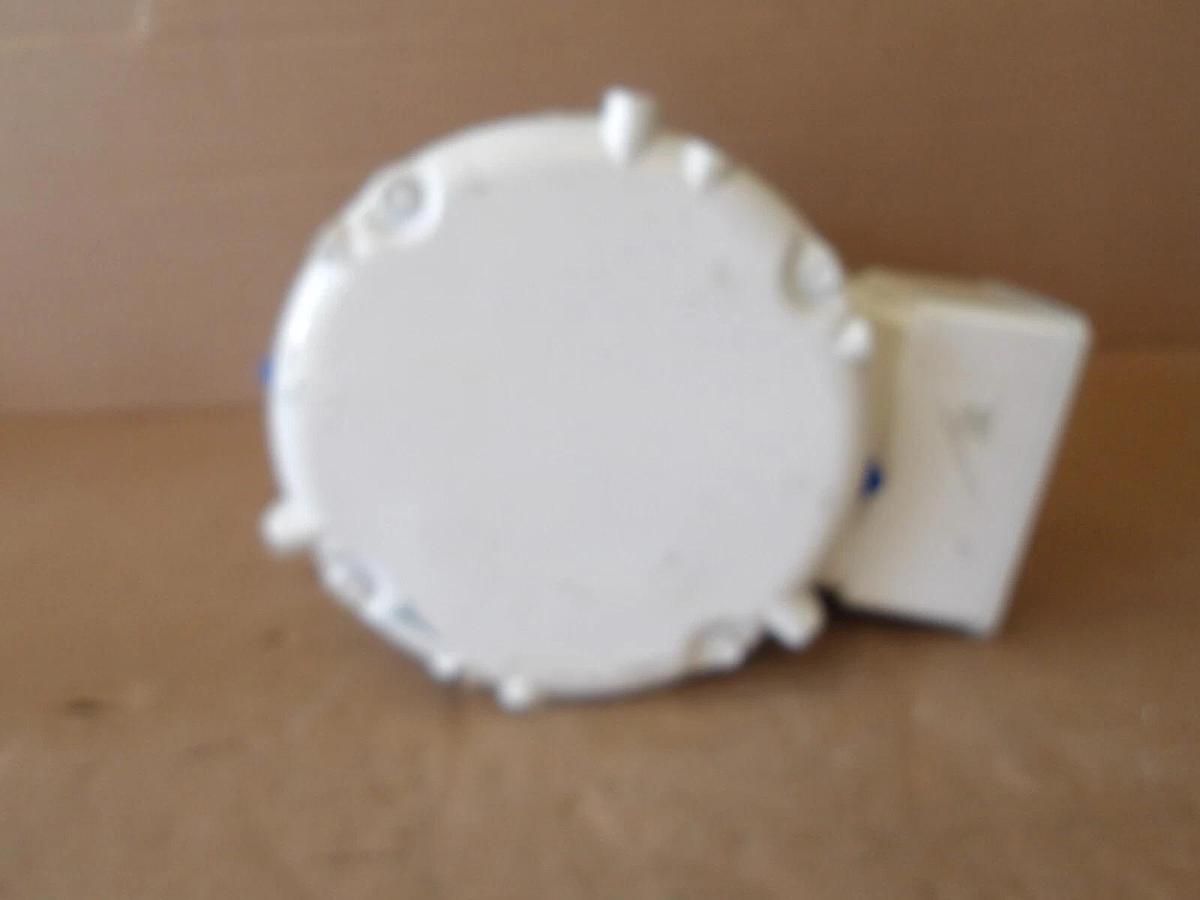 Used BALDOR - RELIANCE .5HP WASHDOWN MOTOR, 1725 RPM, 575 V, #710253G NEW