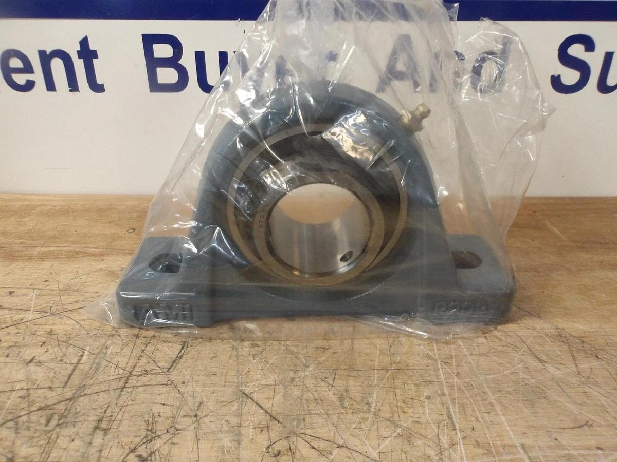 AMI P200 PILLOW BLOCK BEARING 1-11/16" BORE, #727305G NIB