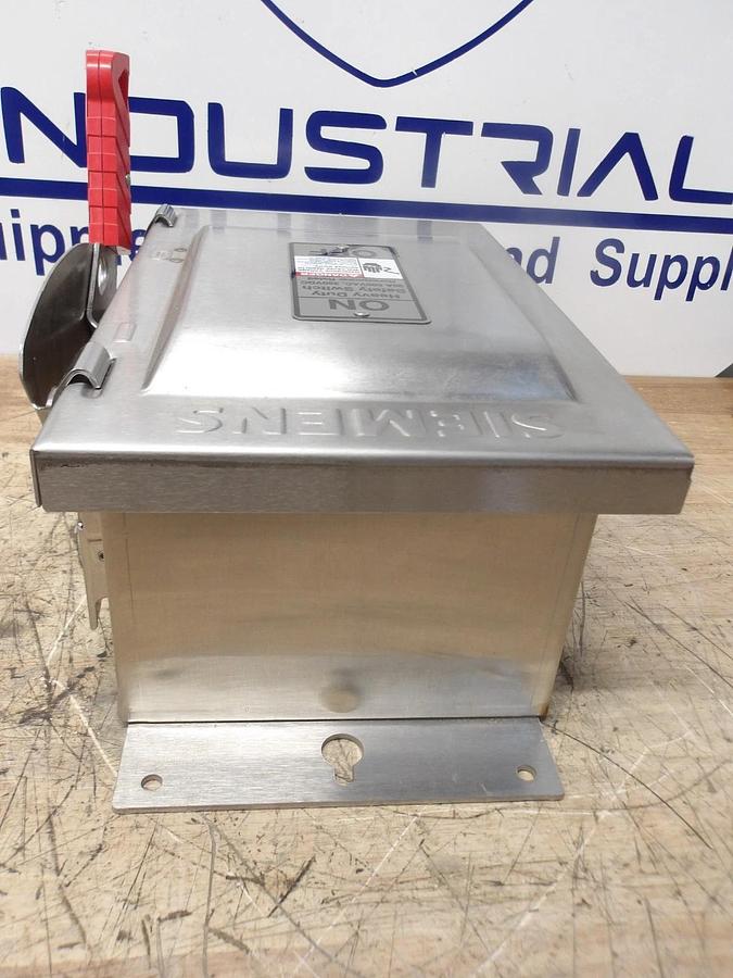 Used SIEMENS 30 AMP S/S SAFETY SWITCH 600/250 V, #716842G NEW