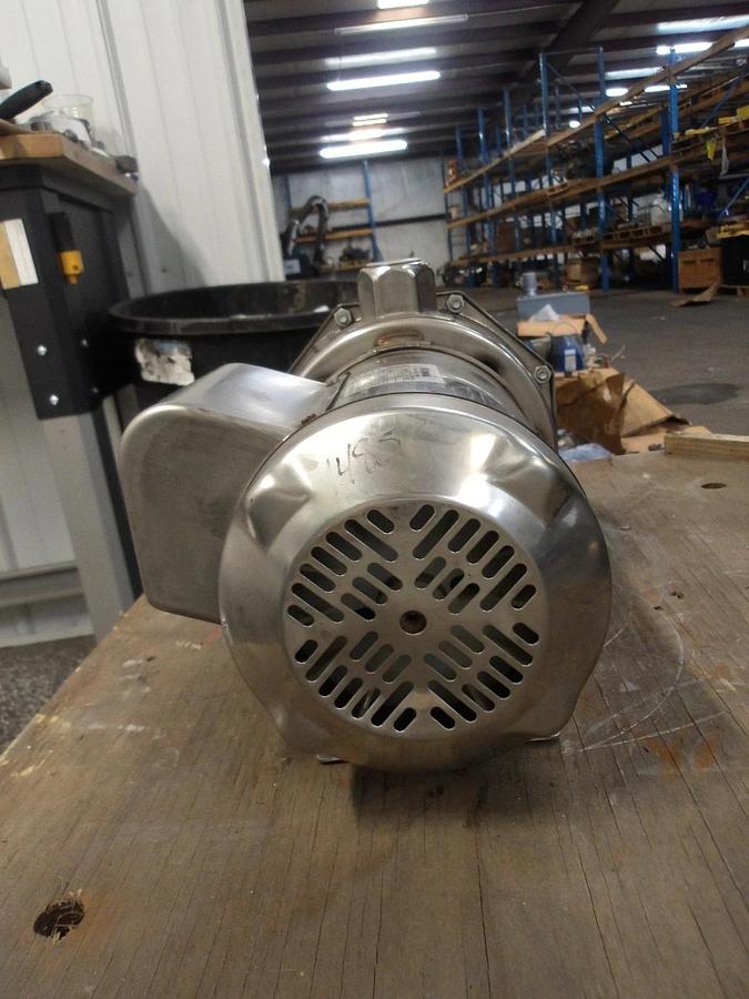 Used LOWARA - GOULDS 1-1/2" X 1" PUMP W/ 2/1.6 HP MOTOR, #7231050G NEW