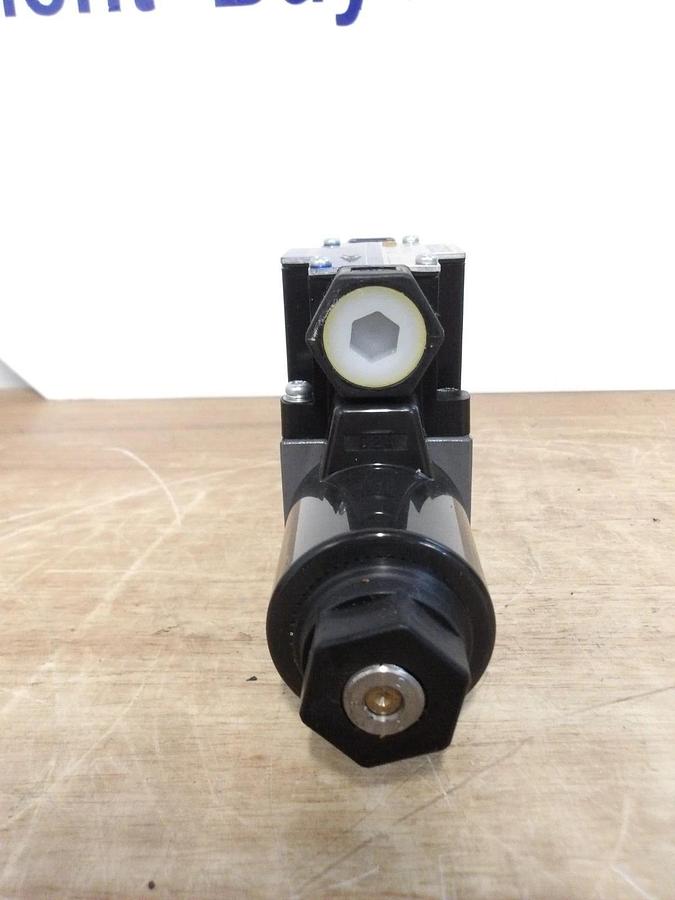Used TOKIMEC DG4VC-3-0C-M-PS2-H-7-54 HYDRAULIC DIRECTIONAL CONTROL VALVE, #331043G