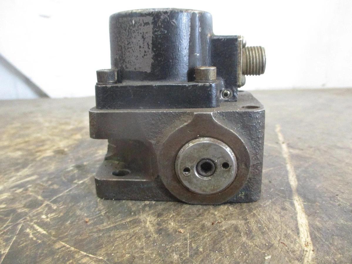Used BENDIX 58V06-2B ELECTRO-HYDRAULIC SERVO VALVE, #828945J USED
