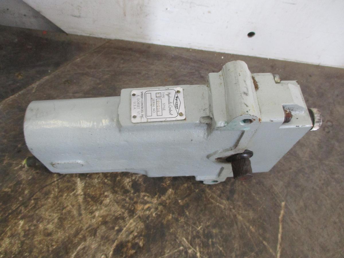 Used SPERRY FT HYDRAULIC CONTROL UNIT 20C040