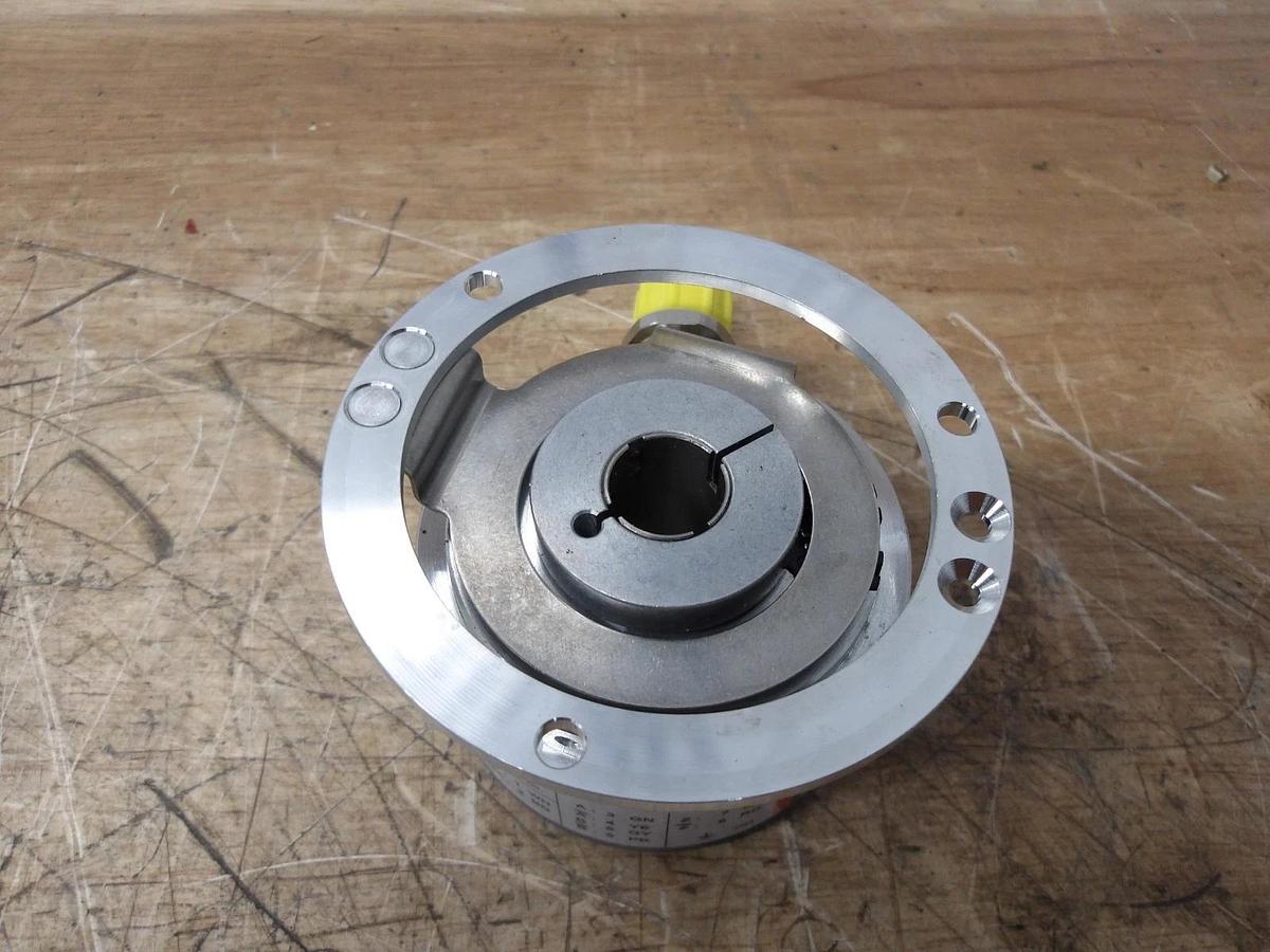 Used TURCK - KUBLER T8.5820.4UCC.0100 ROTARY ENCODER, #12301027GJW NEW
