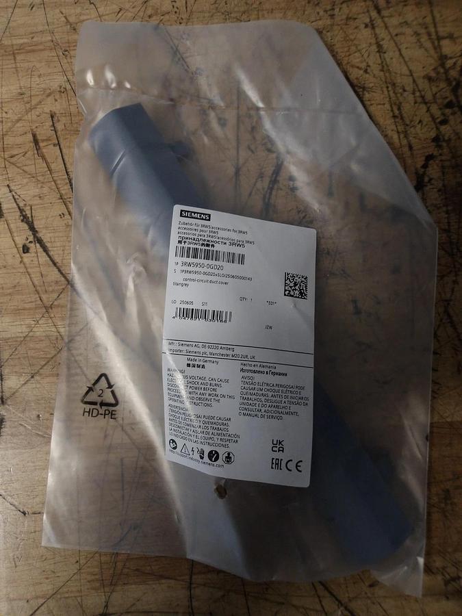 Used SIEMENS SIRIUS 3RW55 SOFT START, 10-30 HP, #1126300G NEW