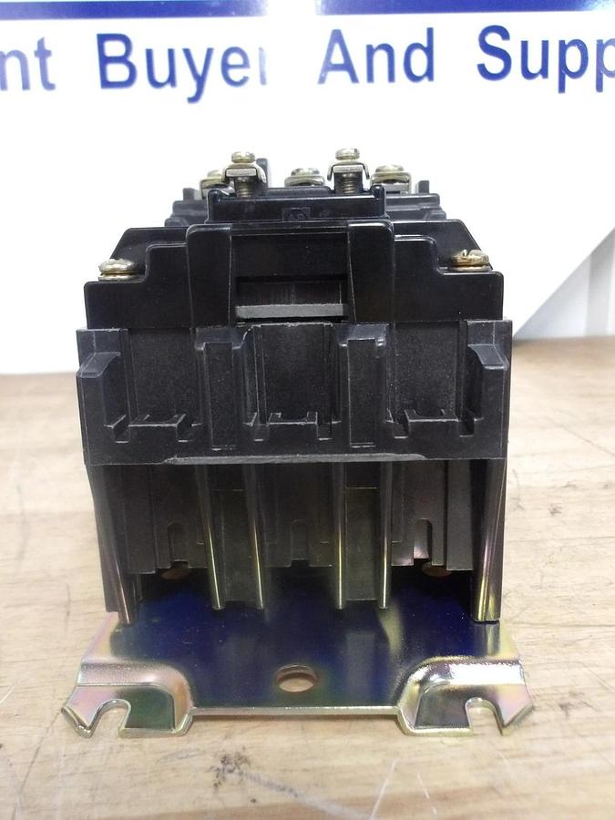 ALLEN BRADLEY 500L-A0D93 LIGHTNING CONTACTOR, #425 NIB