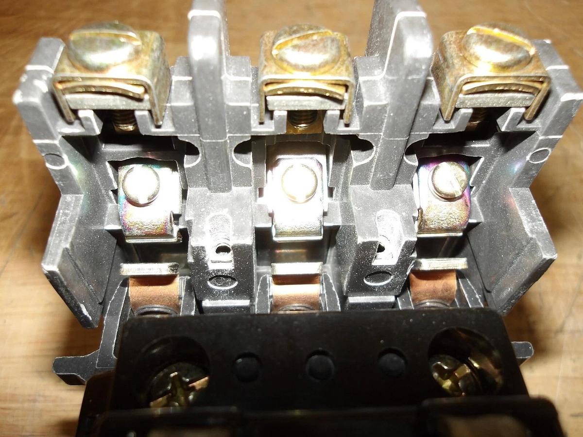 ALLEN BRADLEY 500L-A0D93 AC LIGHTING CONTACTOR, #4281047G NIB
