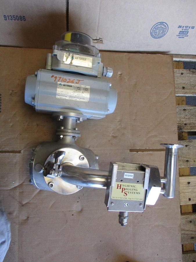 Used HYGIENIC PIGGABLE 3-WAY STAINLESS 1-1/2" DIVERTER VALVE W/ ACTUATOR, #971026J