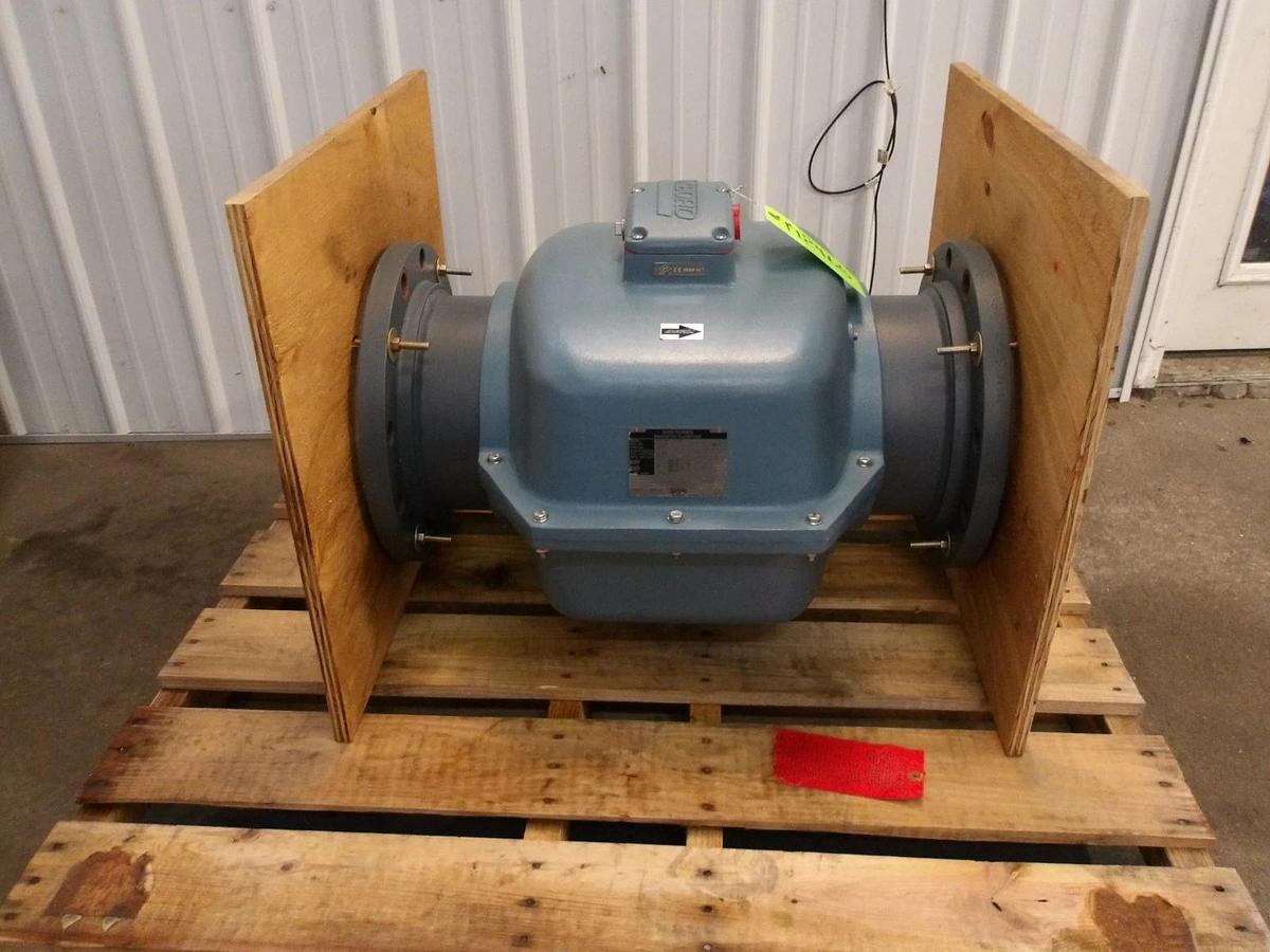Used FOXBORO 10" MAGNETIC FLOW TUBE 8310-SABA-TSJ-CFCZ, #99246G NEW