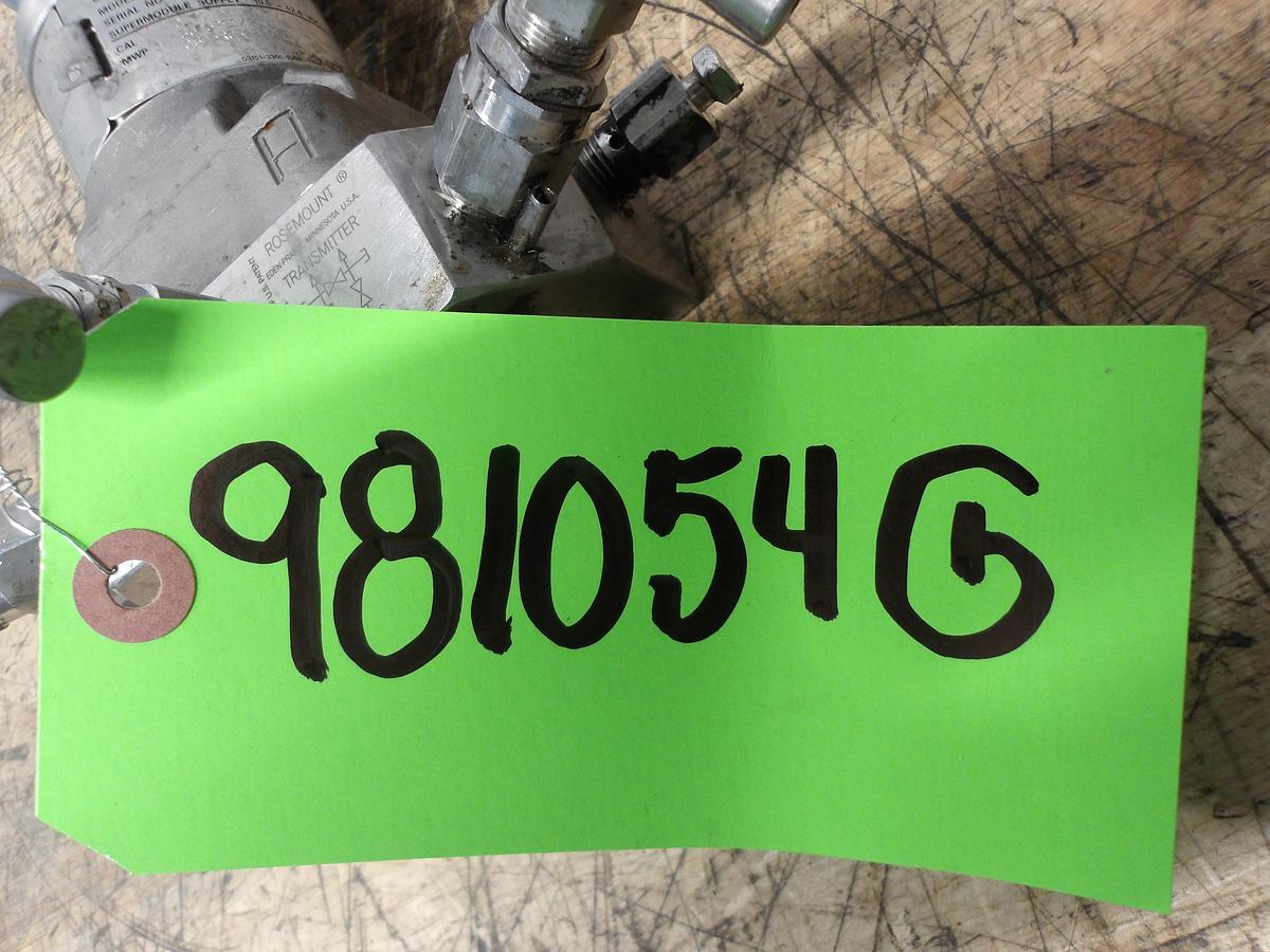 Used ROSEMOUNT 3051S2CD2A2A1141A PRESSURE REGULATOR