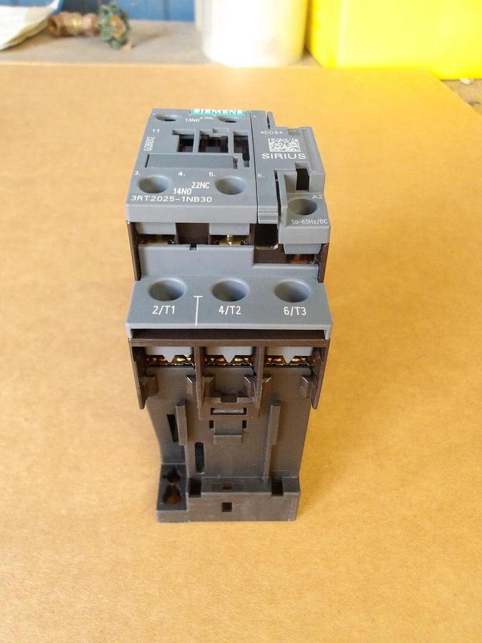 SIEMENS SIRIUS 3RT2025-1NB30 MOTOR CONTROLLER, #113148G NIB