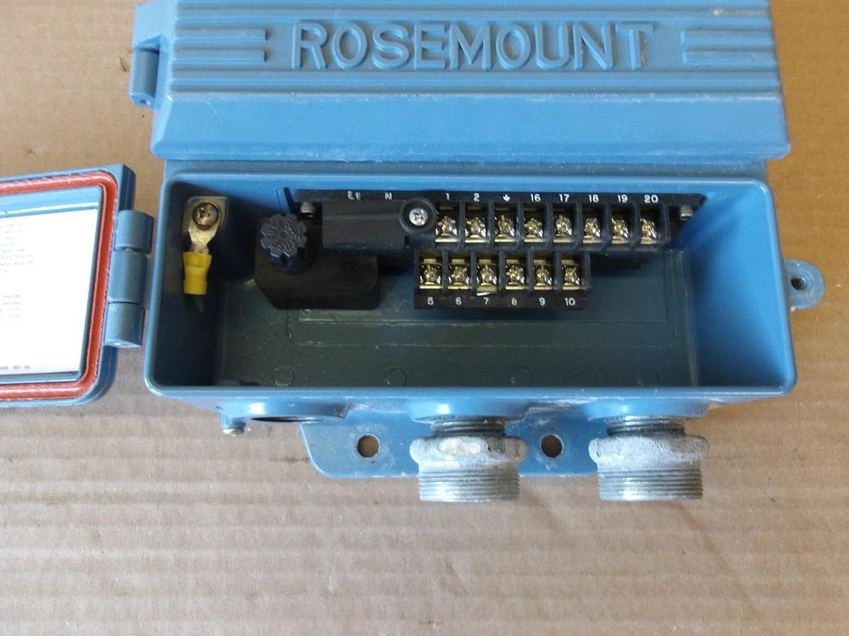 Used ROSEMOUNT 8712CR12 MAGNETIC FLOW TRANSMITTER, #721203G USED