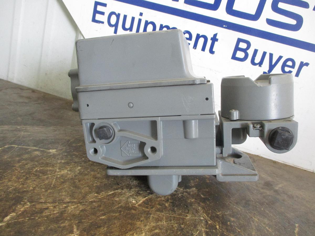Used FISHER-FIELDVUE POSITIONER, #99208J USED