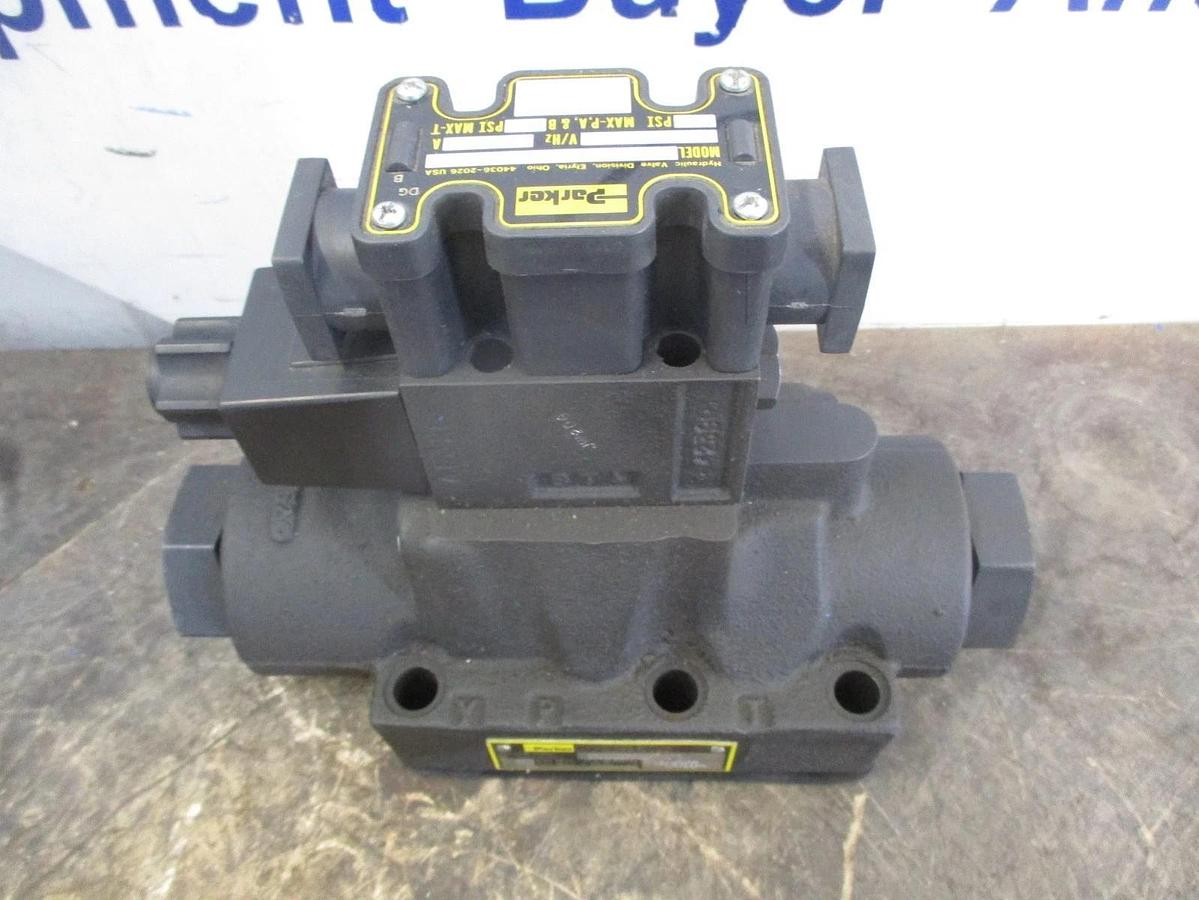 Used PARKER D61VW12B4NYCE 72 HYDRAULIC DIRECTIONAL CONTROL VALVE, #826201J NEW