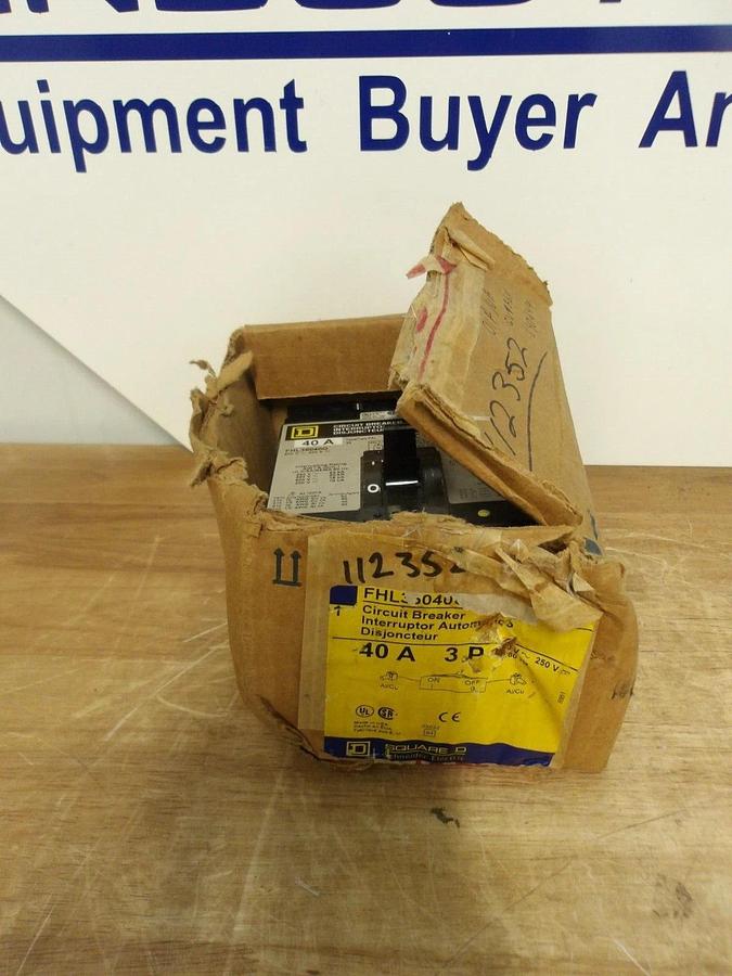 SQUARE D FHL36040G 40 AMP BREAKER, #2261009G NIB