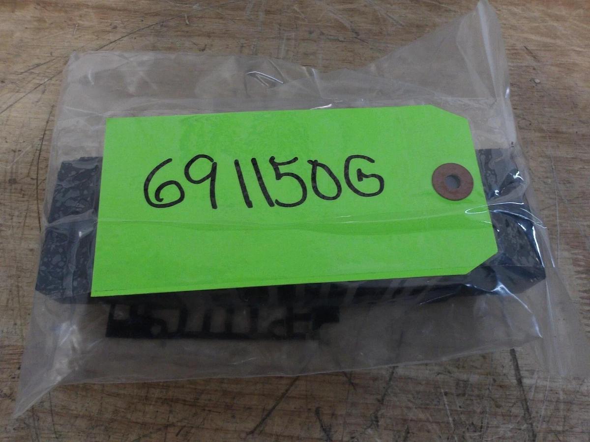 Used SMC VFS4510-5EZ PNEUMATIC SOLENOID VALVE, #691150G NEW