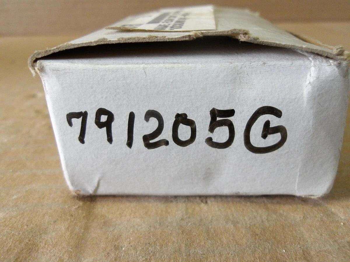 Used PARKER 1/2" PNEUMATIC RIGHT ANGLE CONTROL VALVE, #791205G NEW