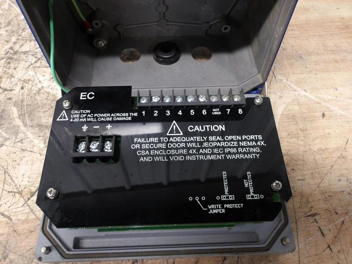 Used FOXBORO 876EC-TYFN-7 TRANSMITTER, 12.8/24 V, #6161048G USED