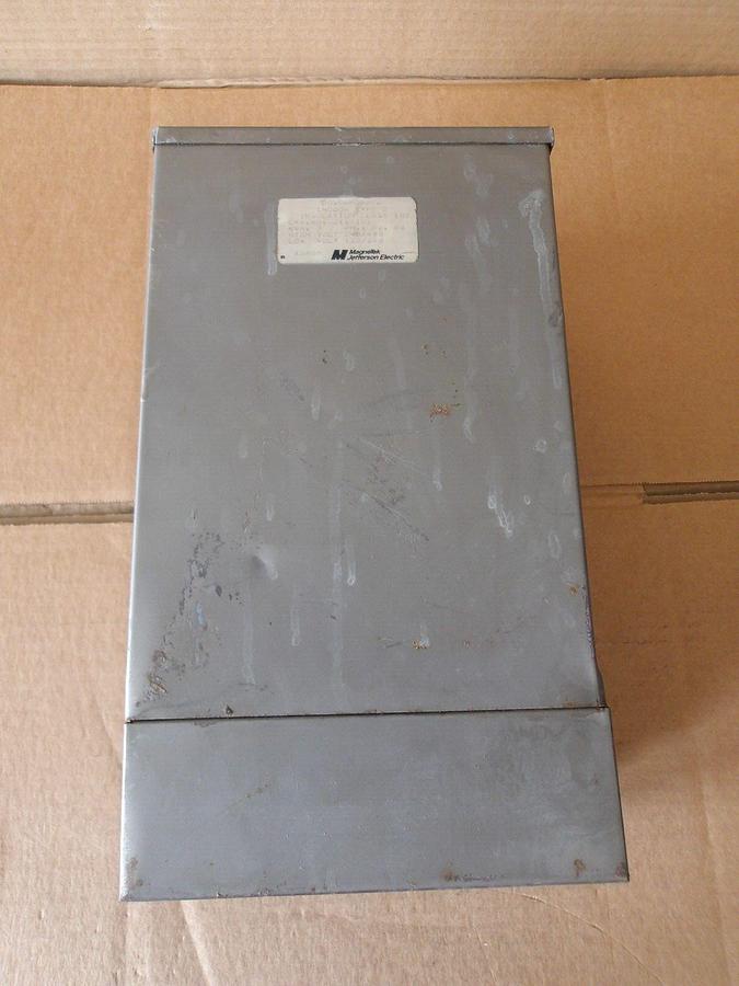 Used MAGNETEK 211-101 POWER TRANSFORMER, TYPE 2 INDOOR, 3 KVA, #910120G USED