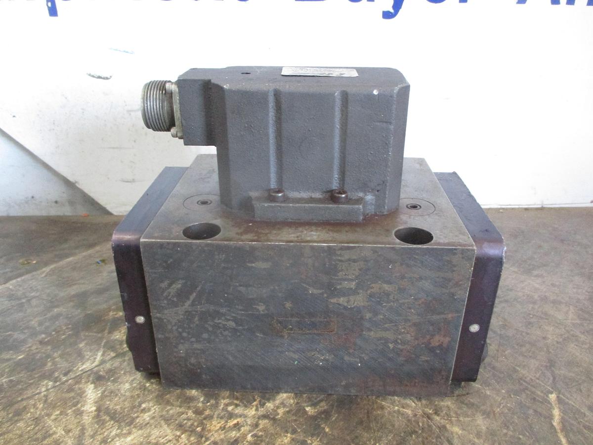 Used DYNAMIC 45 SERVO VALVE