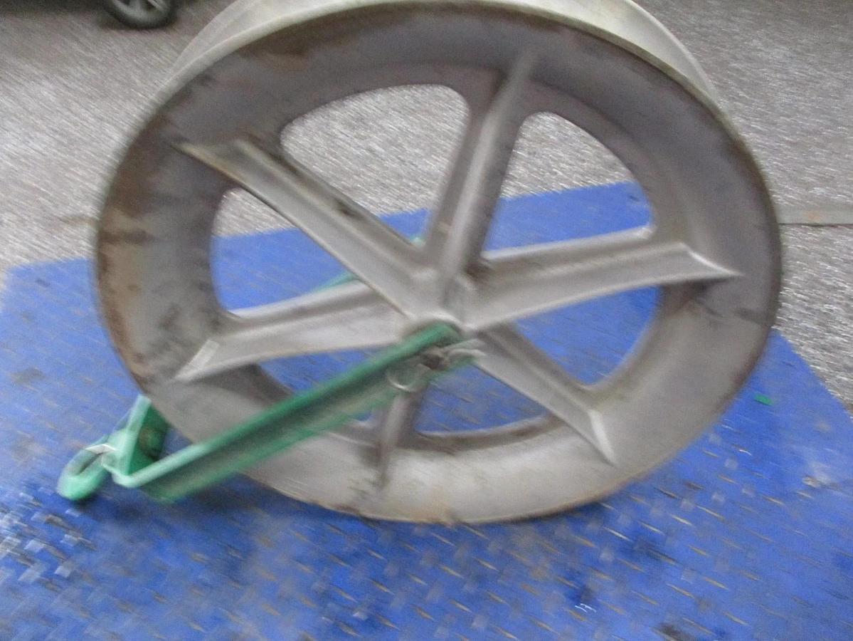 Used GREENLEE 653 (24") HOOK-TYPE CABLE SHEAVE, #311844J USED