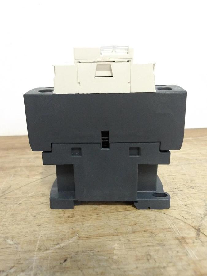 SCHNEIDER LC1-D25 AC CONTACTOR, #631040G NIB