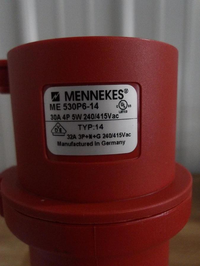 Used MENNEKES 30 AMP RECEPTACLE 5 POLE, 240/415 V, #128230G NEW