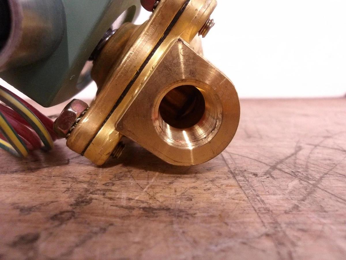 Used ASCO 3/8" REDHAT SOLENOID VALVE 8210G1, #851106G NEW