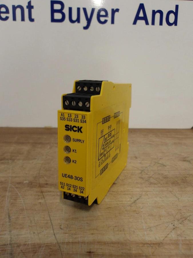 SICK UE48-30S3D2 SAFETY RELAY 24 V, #430136G NIB