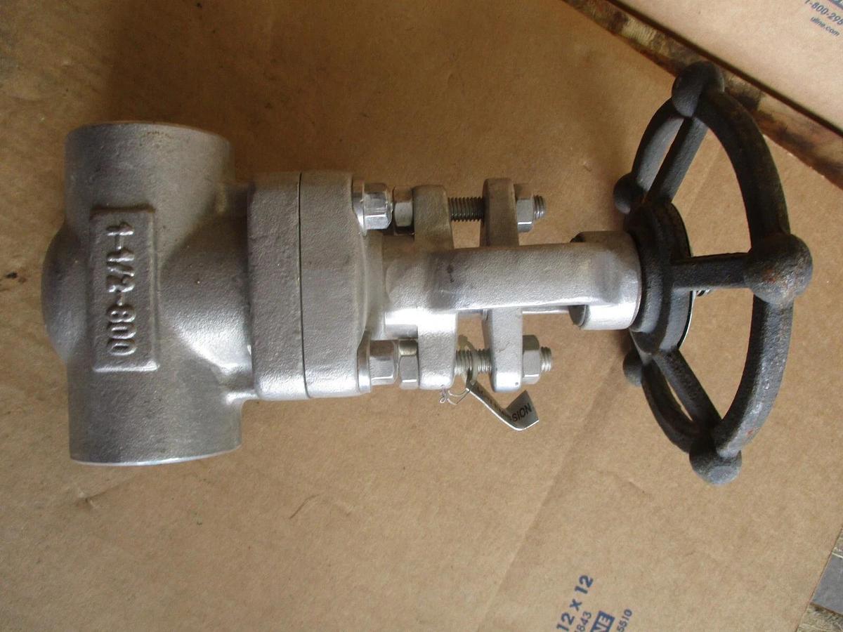 Used WARREN 1-1/2" STAINLESS GATE VALVE (SOCKET WELD), #4161216J NEW