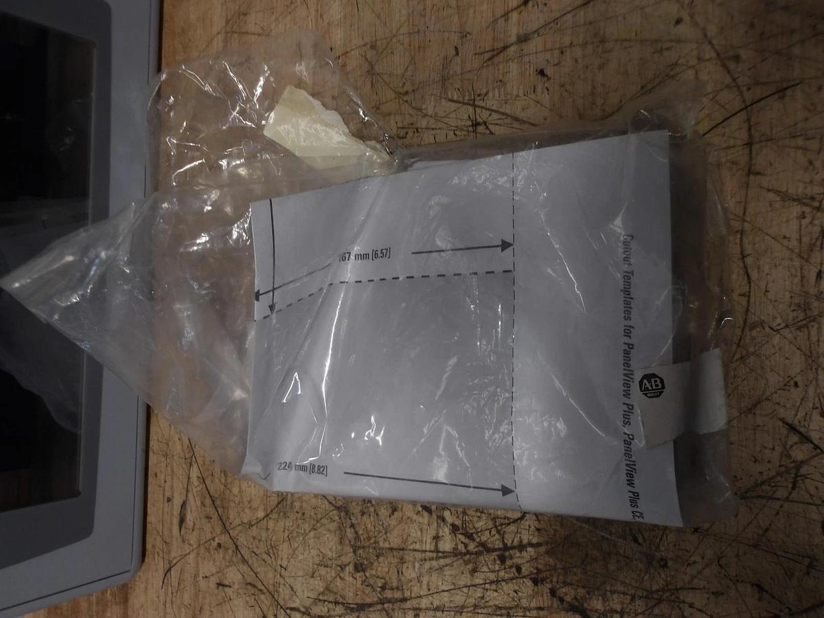 Used ALLEN BRADLEY 2711P-RDT12C PANELVIEW PLUS 1250, #2261016G NEW