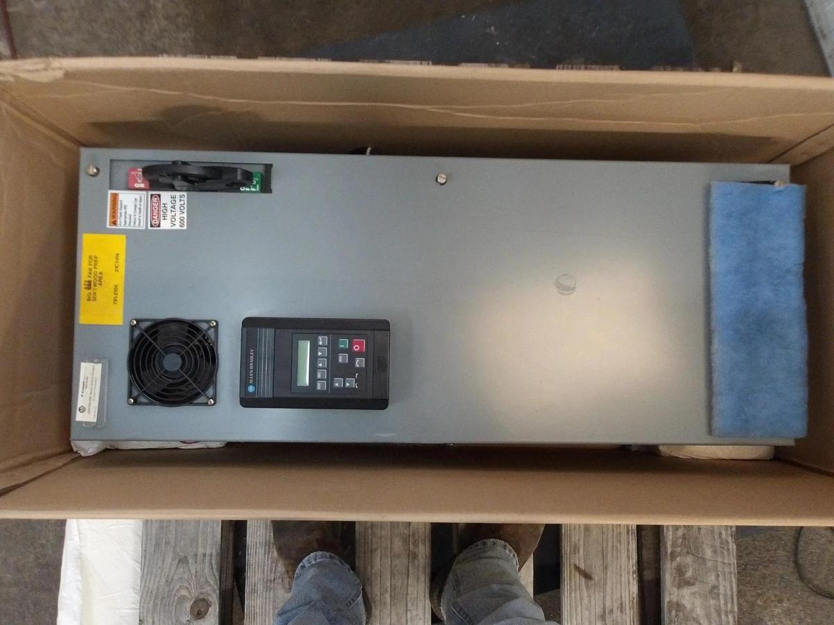 Used ALLEN BRADLEY 1336F CENTERLINE BUCKET W/ 3 HP DRIVE, #1030235G USED