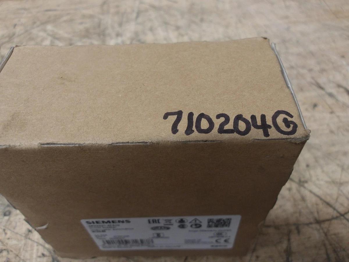 SIEMENS 34/40 AMP BREAKER 230/440 V, #710204G NIB