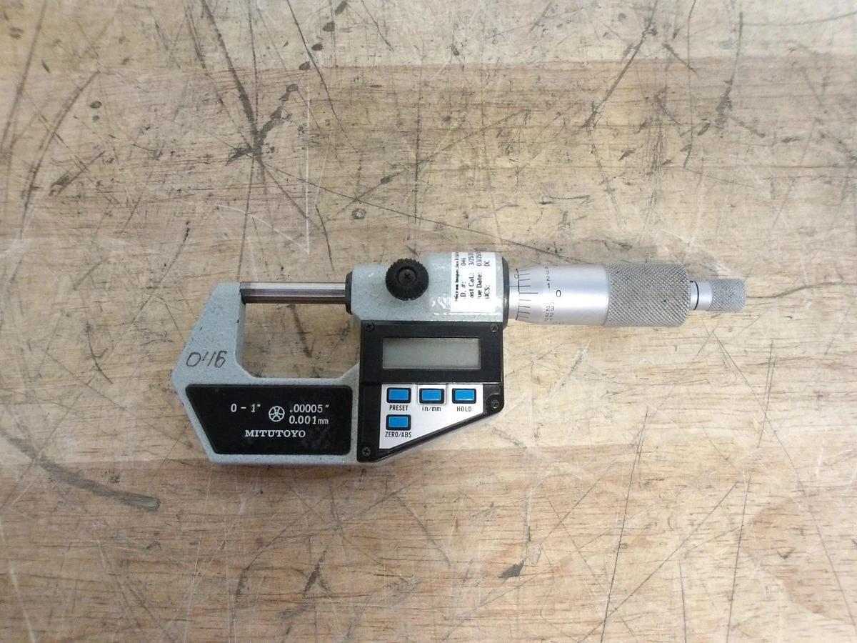 Used MITUTOYO 293-711 DIGITAL MICROMETER, #813205G USED