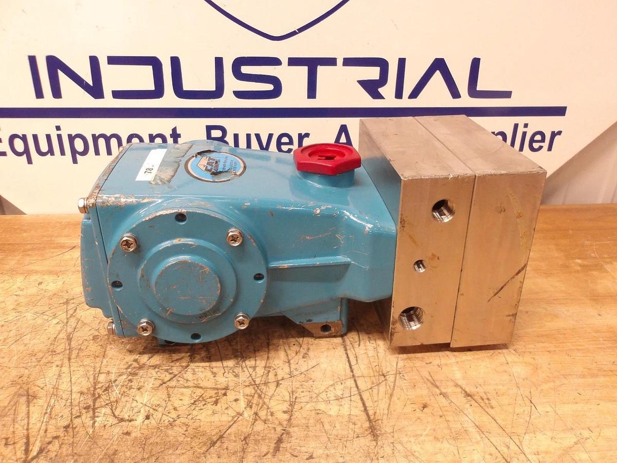 Used CAT 786 TRI-PLEX PUMP, S/S HEAD, #541043G USED