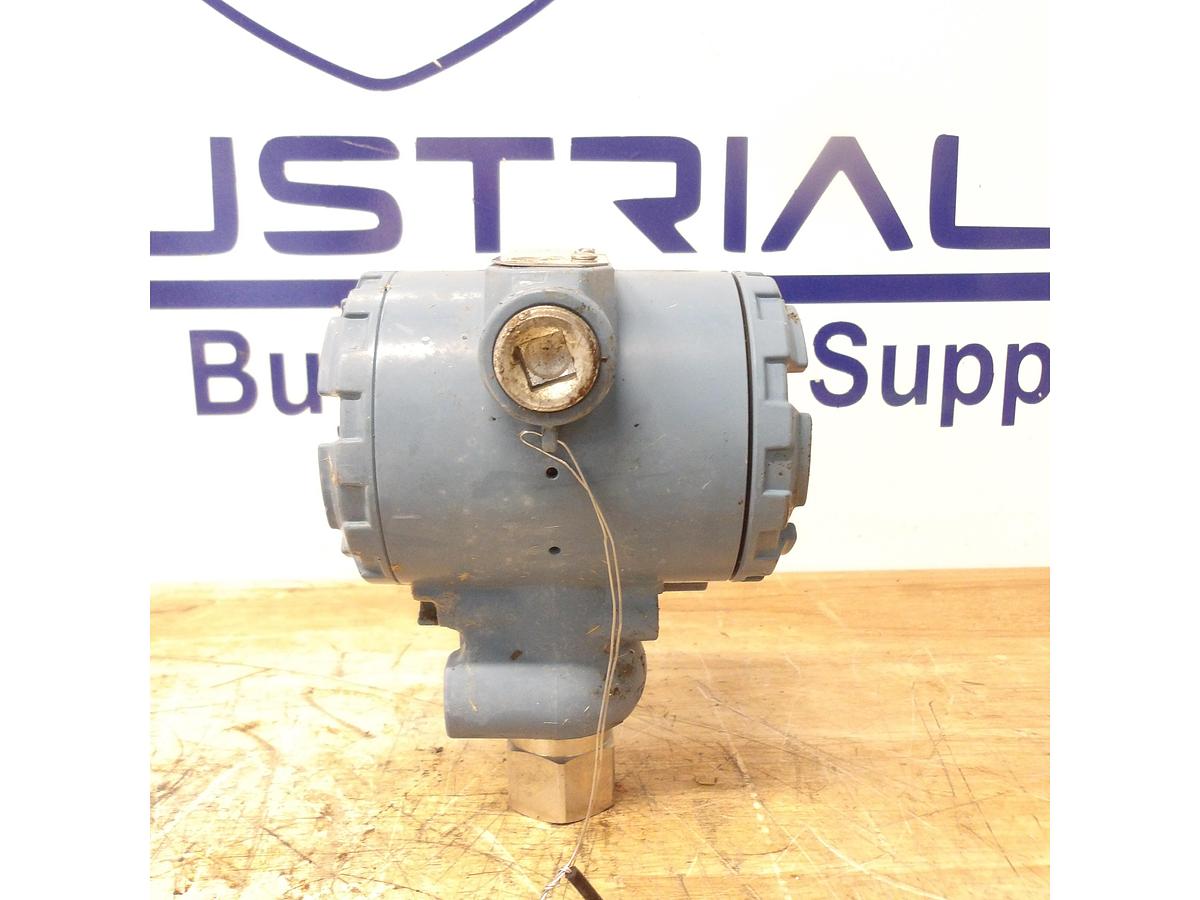 Used ROSEMOUNT 2088G2S22A1 PRESSURE TRANSMITTER