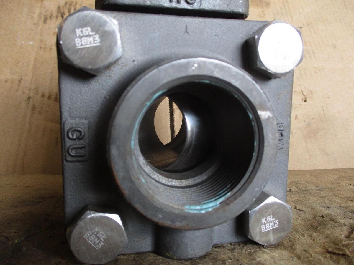 Used APOLLO 1-1/2" STEEL BALL VALVE, #751035J NEW