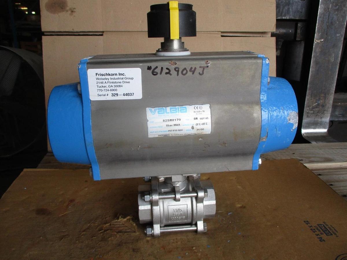 Used FNW 1-1/2" STAINLESS PNEUMATIC BALL VALVE, #612904J NEW