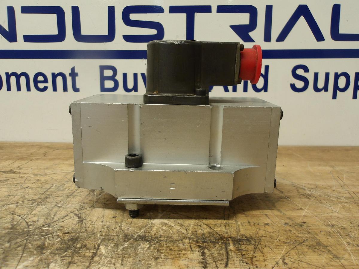 Used ATCHLEY 242-402 SERVO VALVE, #831935G USED