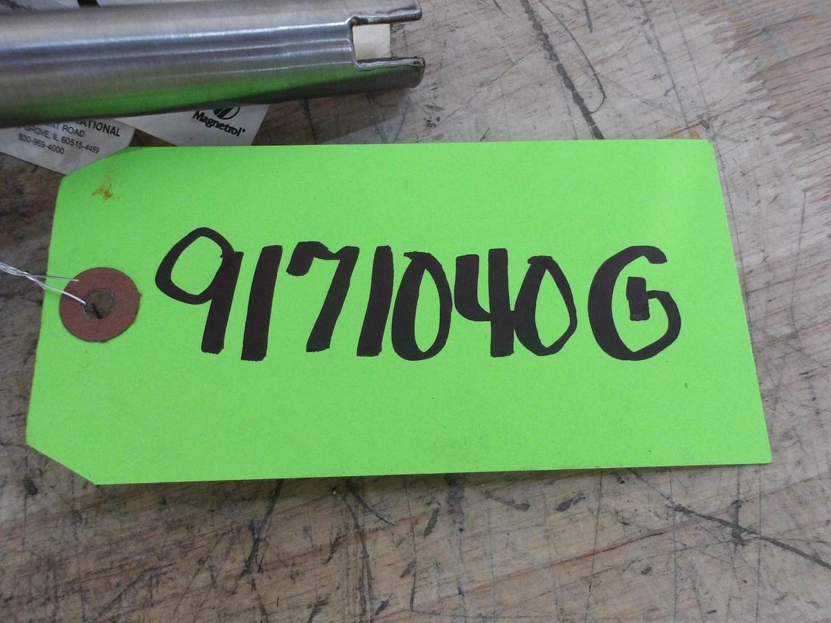 Used MAGNATROL ECHOTEL 910-A132-004 ULTRASONIC LEVEL SWITCH, #9171040G NEW