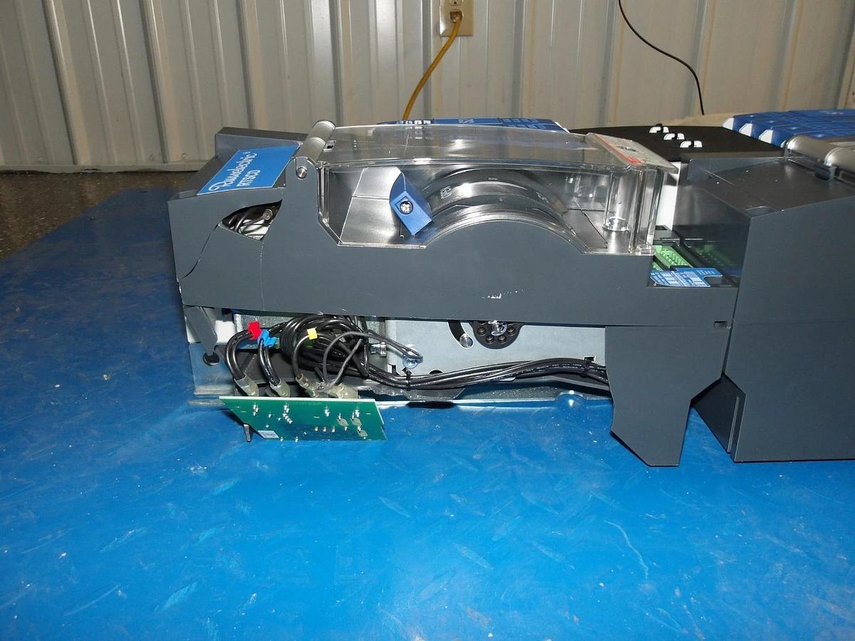 Used RUSSELECTRIC RTSCD TRANSFER SWITC R8A04020, 200 AMP, #122245G PARTS ONLY