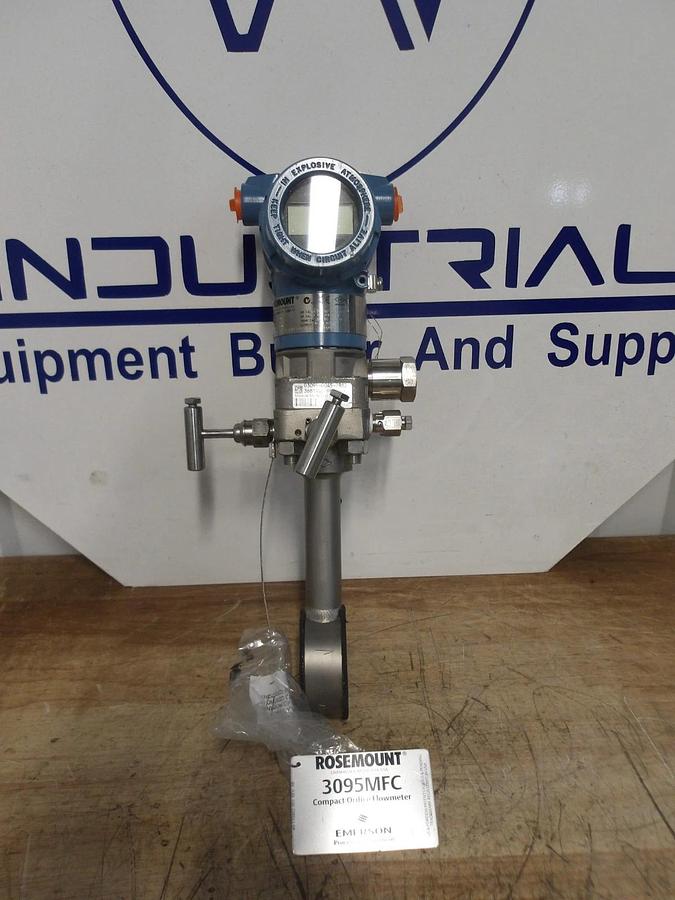 Used ROSEMOUNT 3095MFC ORIFICE FLOW METER 1-1/2", #828810G NEW
